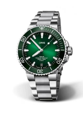 Oris Aquis Date Calibre 400 43.5 Stainless Steel Green Bracelet Replica Watch 01 400 7763 4157-07 8 24 09PEB